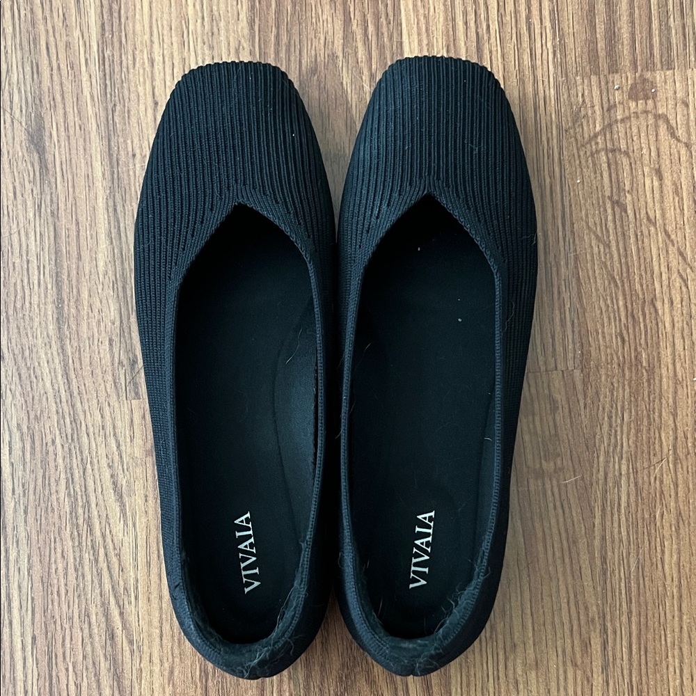 VIVAIA Black Square-Toe Water Repellant Flats (Margot 2.0)